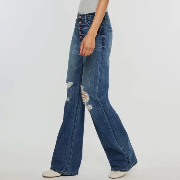 Kancan Ariena Ultra High Rise 90's Flare Jeans Distressed Button Fly NWT - Picture 2 of 8
